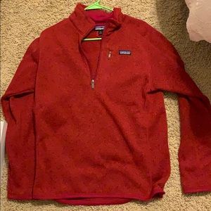 men’s Patagonia pullover • medium